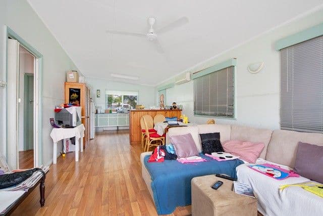 3 Chaplain Avenue, MANUNDA QLD 4870, Manunda - Thumbnail 4