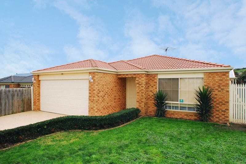 10 Newhaven Drive, BERWICK VIC 3806, Berwick - Image 1