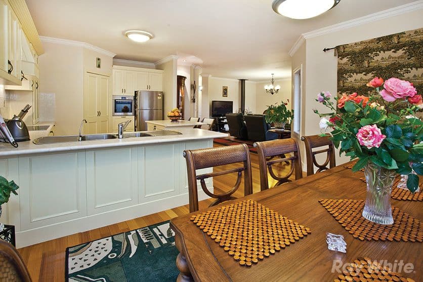 53 Lawson Way, ENDEAVOUR HILLS VIC 3802, Endeavour Hills - Thumbnail 5