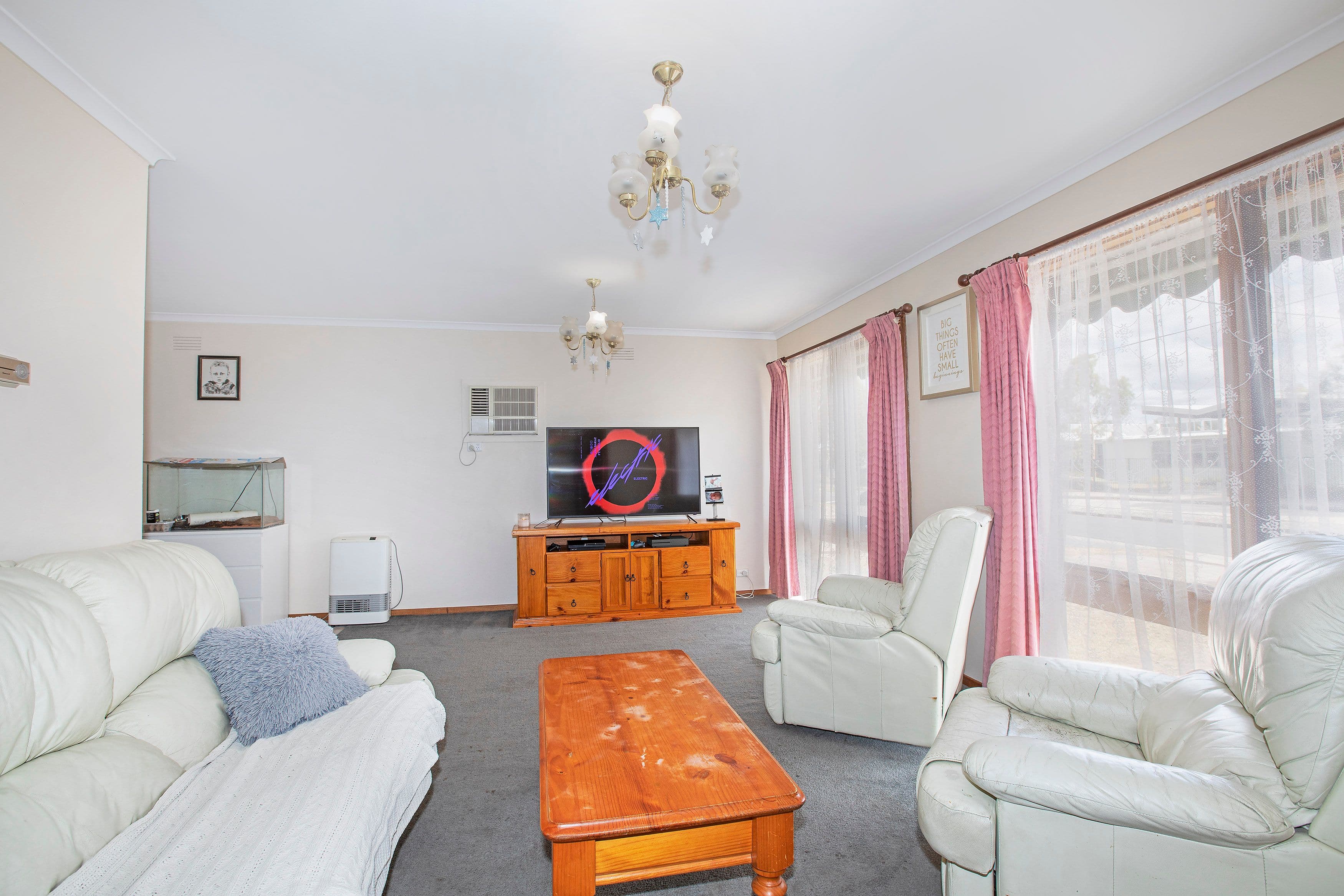 11 Griffith Street, Grovedale VIC 3216, Grovedale - Thumbnail 2