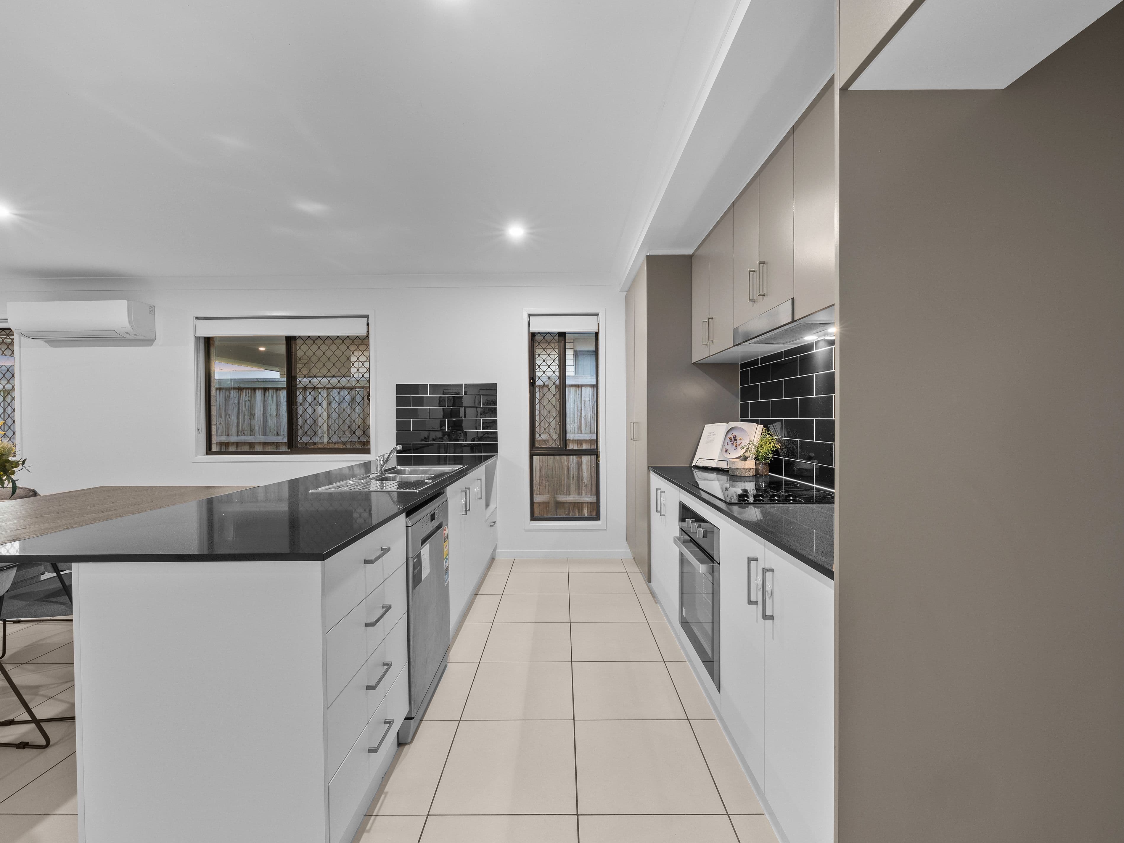 80 Mazeppa Street, South Ripley QLD 4306, South Ripley - Thumbnail 8