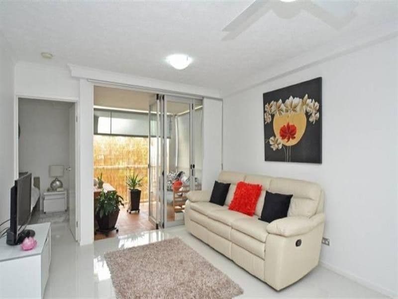414 Marine Parade, Biggera Waters QLD 4216, Biggera Waters - Thumbnail 2