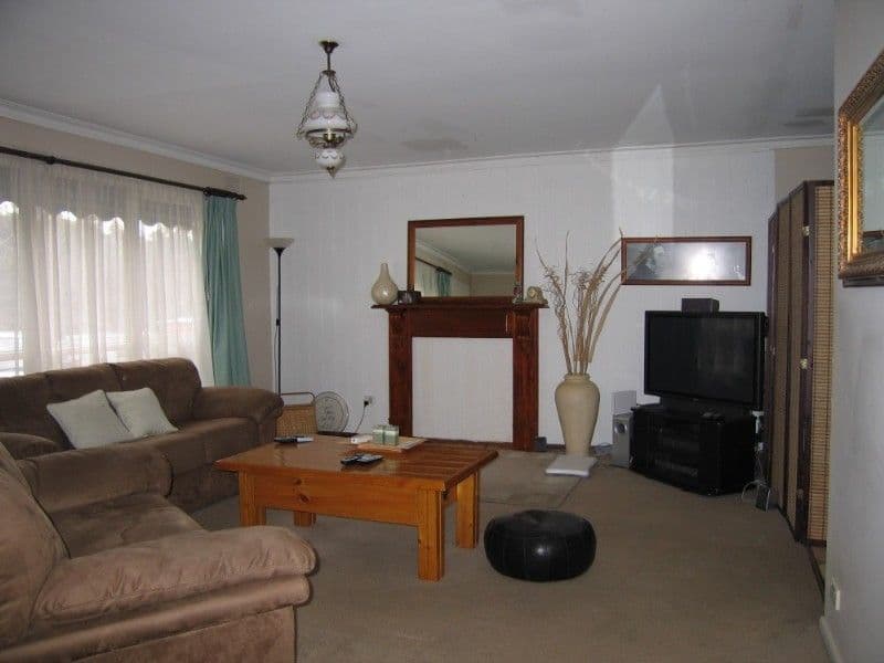 517 Monbulk Road, MONBULK VIC 3793, Monbulk - Thumbnail 2
