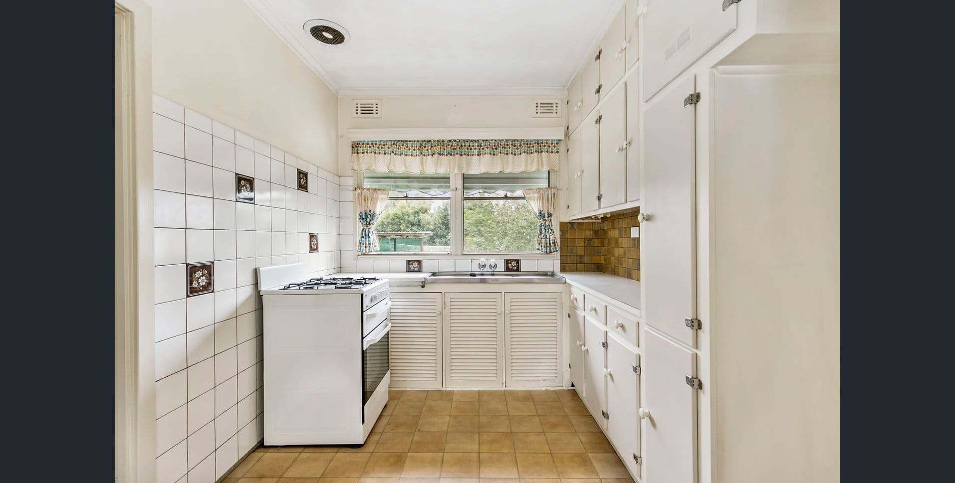 27 Norfolk Crescent, Frankston North VIC 3200, Frankston North - Thumbnail 3
