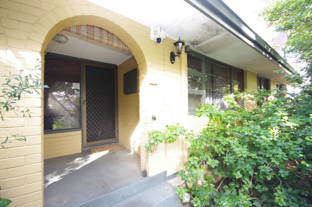 22 Denston Way, GIRRAWHEEN WA 6064, Girrawheen - Thumbnail 2