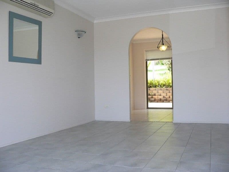 30 Jesmond Drive, HELENSVALE QLD 4212, Helensvale - Thumbnail 3