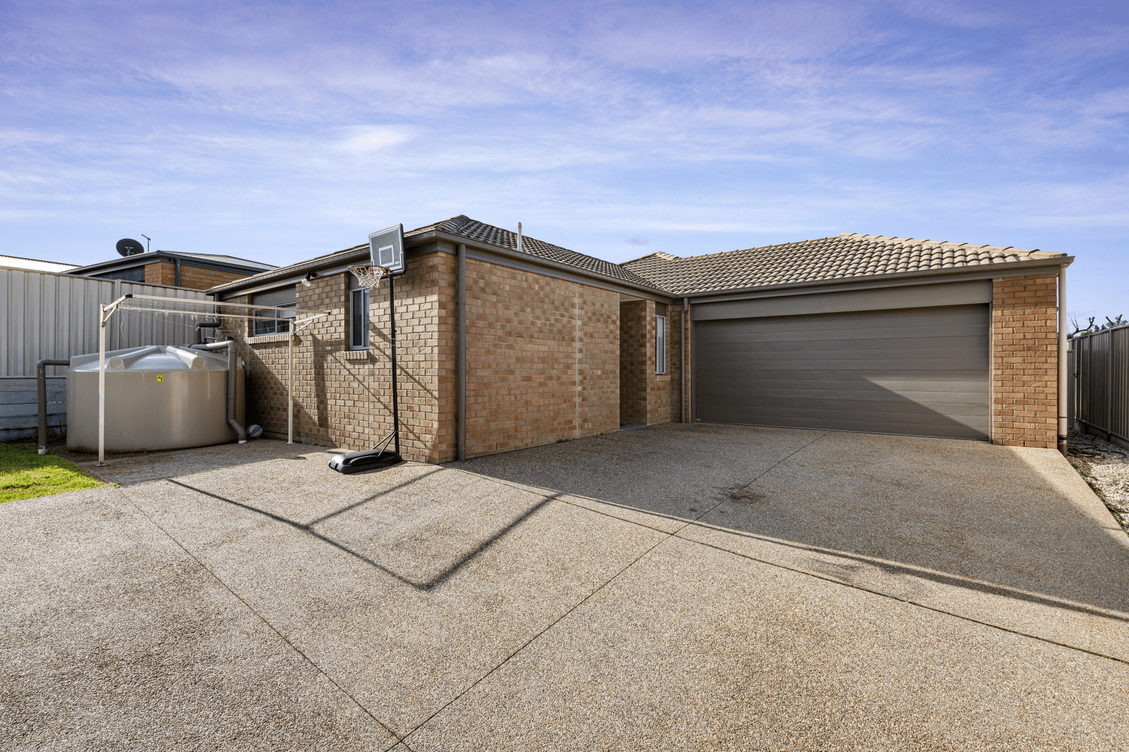 39 Kendall Drive, Hamilton Valley NSW 2641, Hamilton Valley - Thumbnail 2