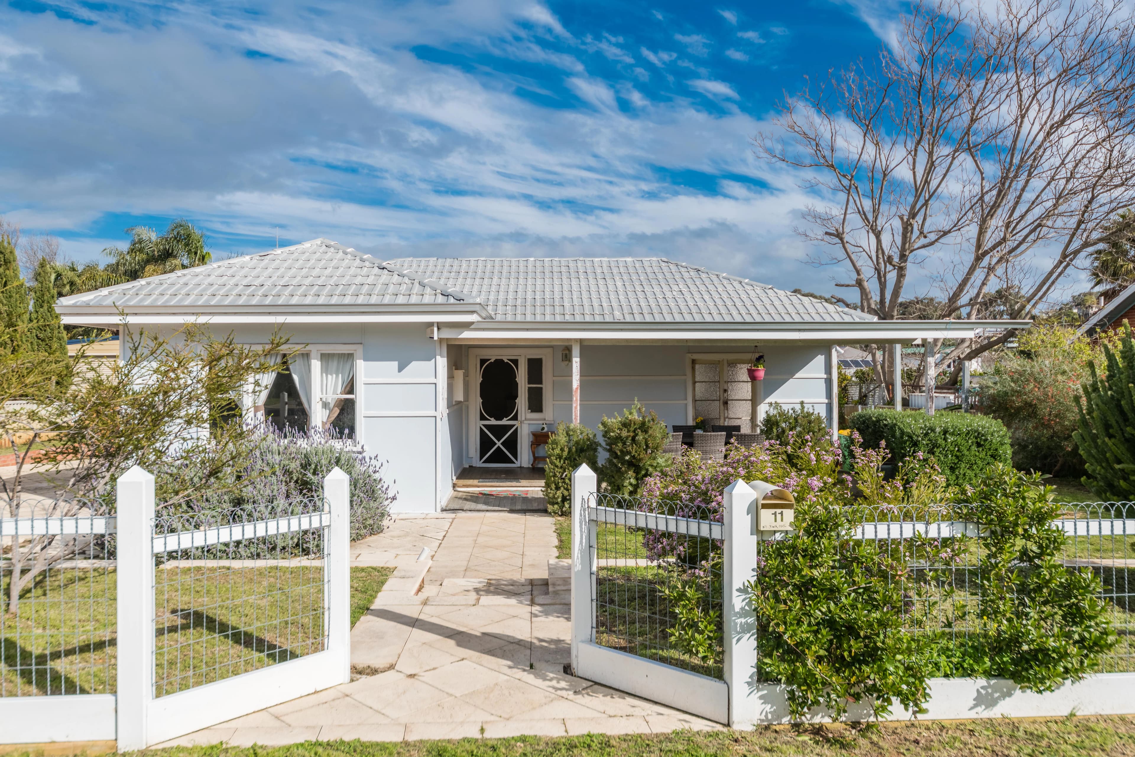 11 Hillcrest Avenue, South Bunbury WA 6230, South Bunbury - Image 1