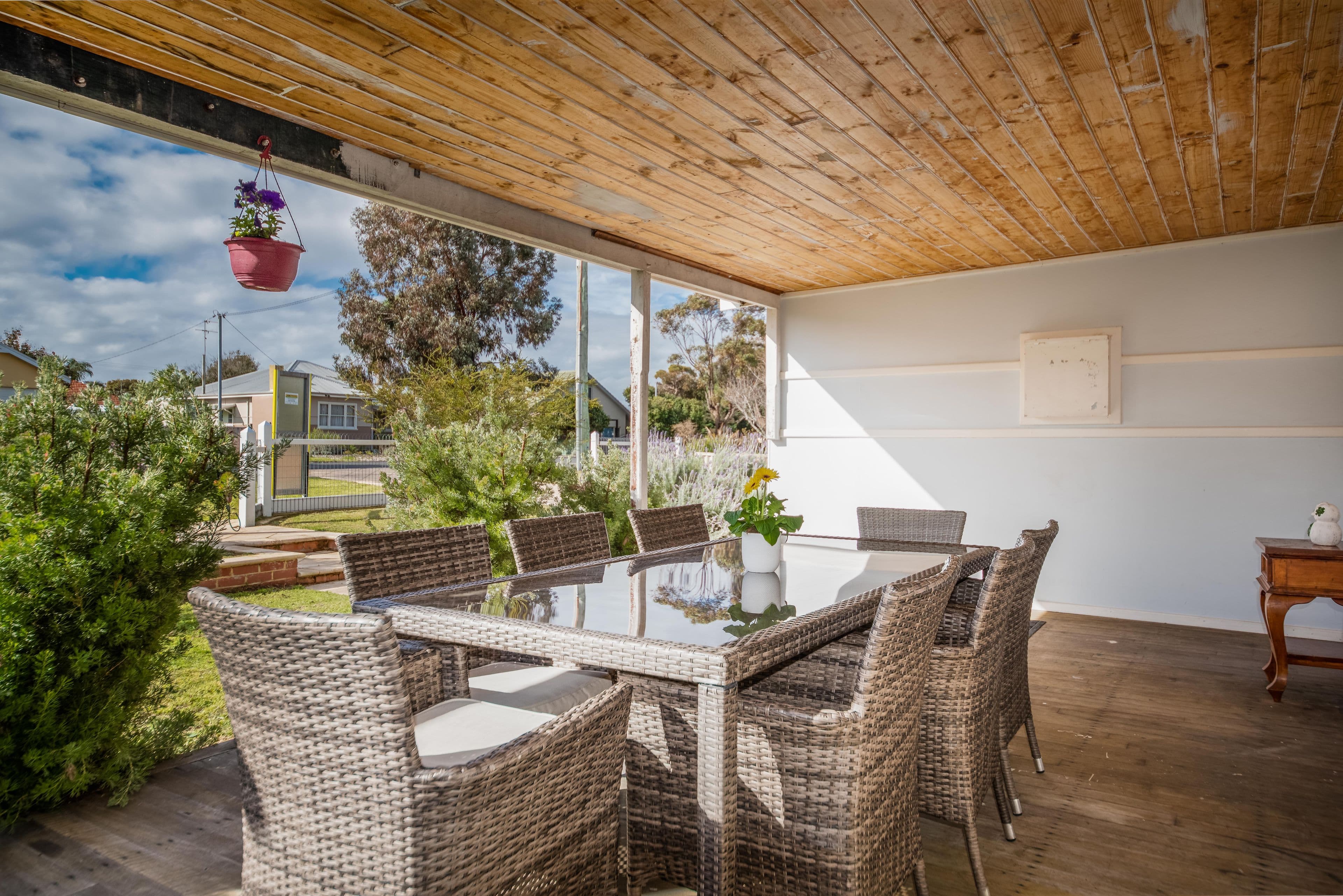 11 Hillcrest Avenue, South Bunbury WA 6230, South Bunbury - Thumbnail 3
