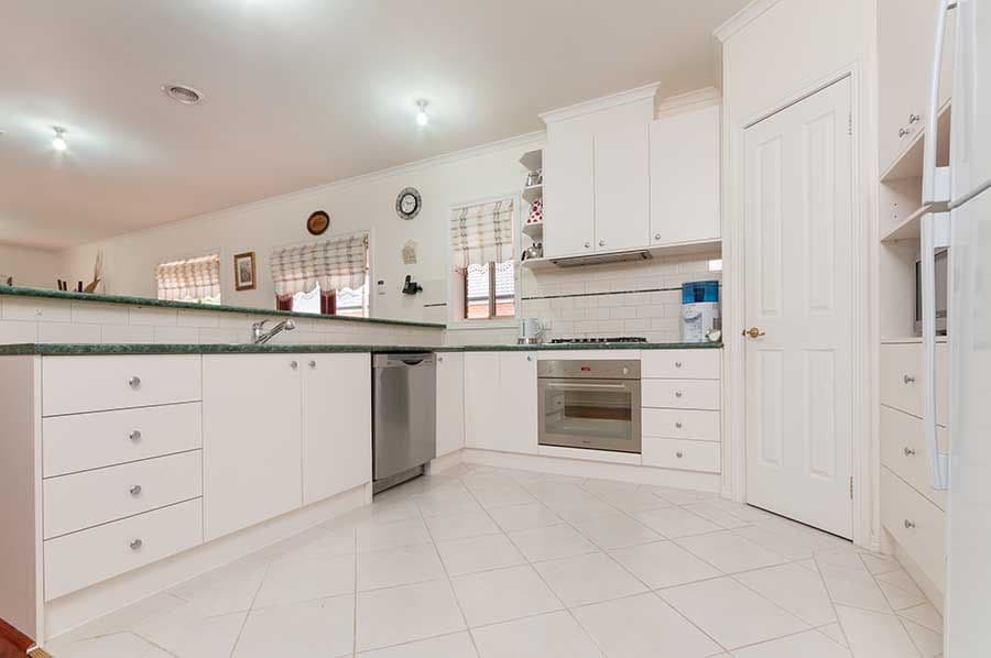 5 Deauville Green, CRAIGIEBURN VIC 3064, Craigieburn - Thumbnail 2