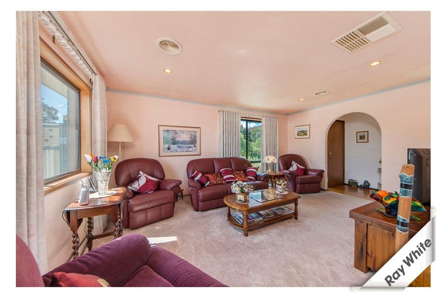 35 Pankhurst Crescent, GILMORE ACT 2905, Gilmore - Thumbnail 2