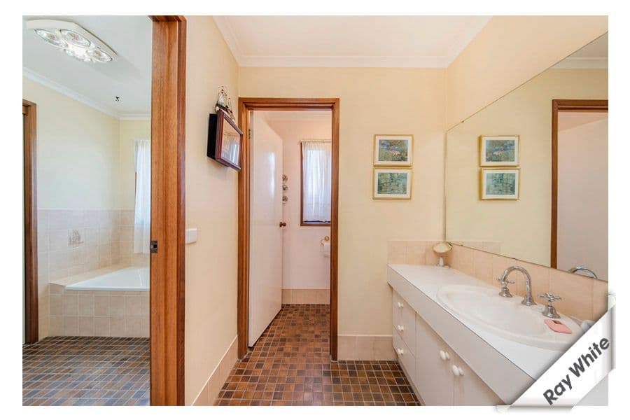 35 Pankhurst Crescent, GILMORE ACT 2905, Gilmore - Thumbnail 7