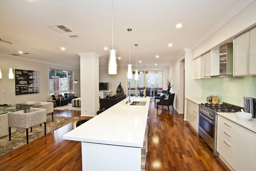 30 Olinda Street, GLEN WAVERLEY VIC 3150, Glen Waverley - Thumbnail 2