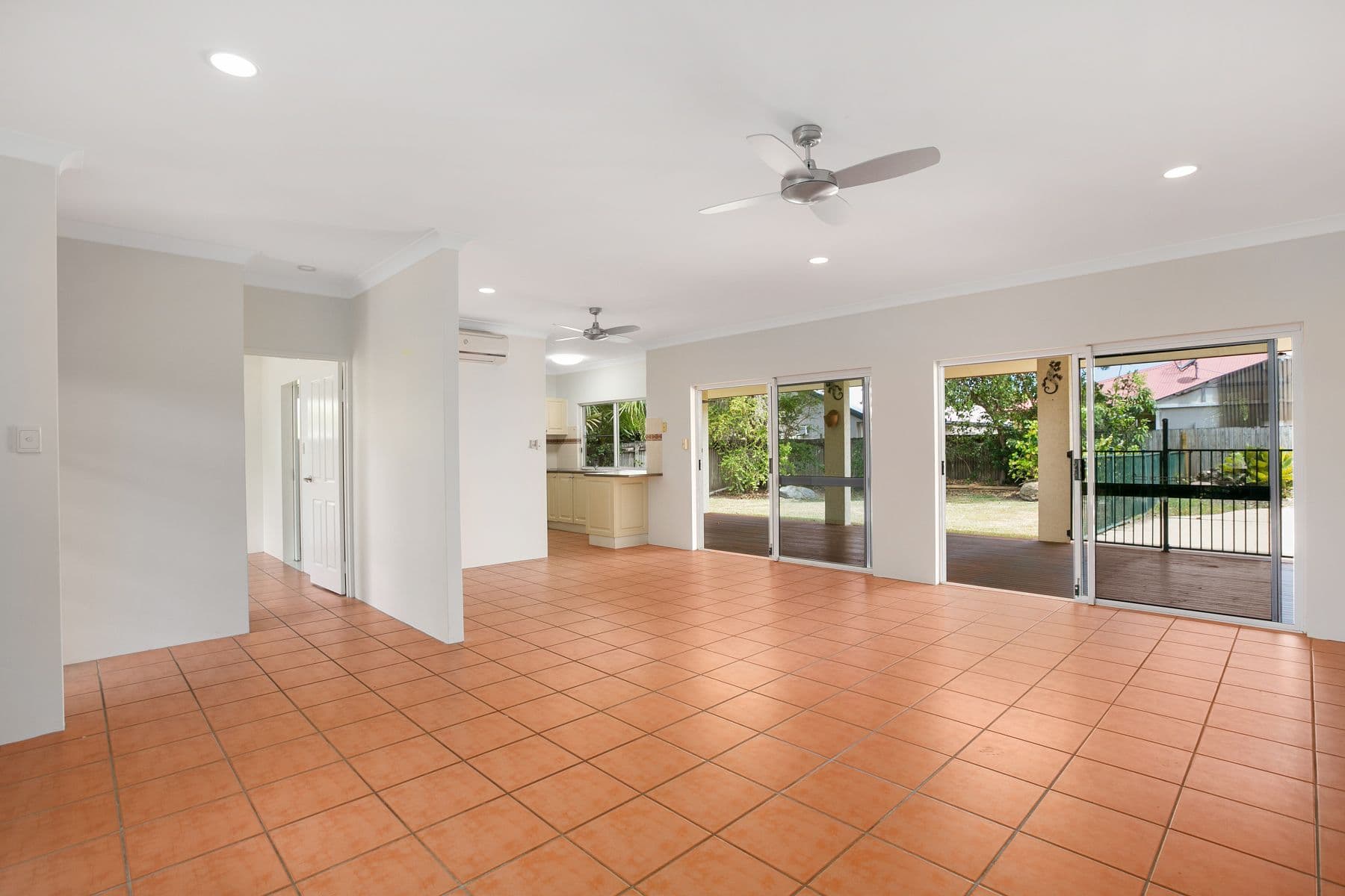6 Castaways Close, Kewarra Beach QLD 4879, Kewarra Beach - Thumbnail 4