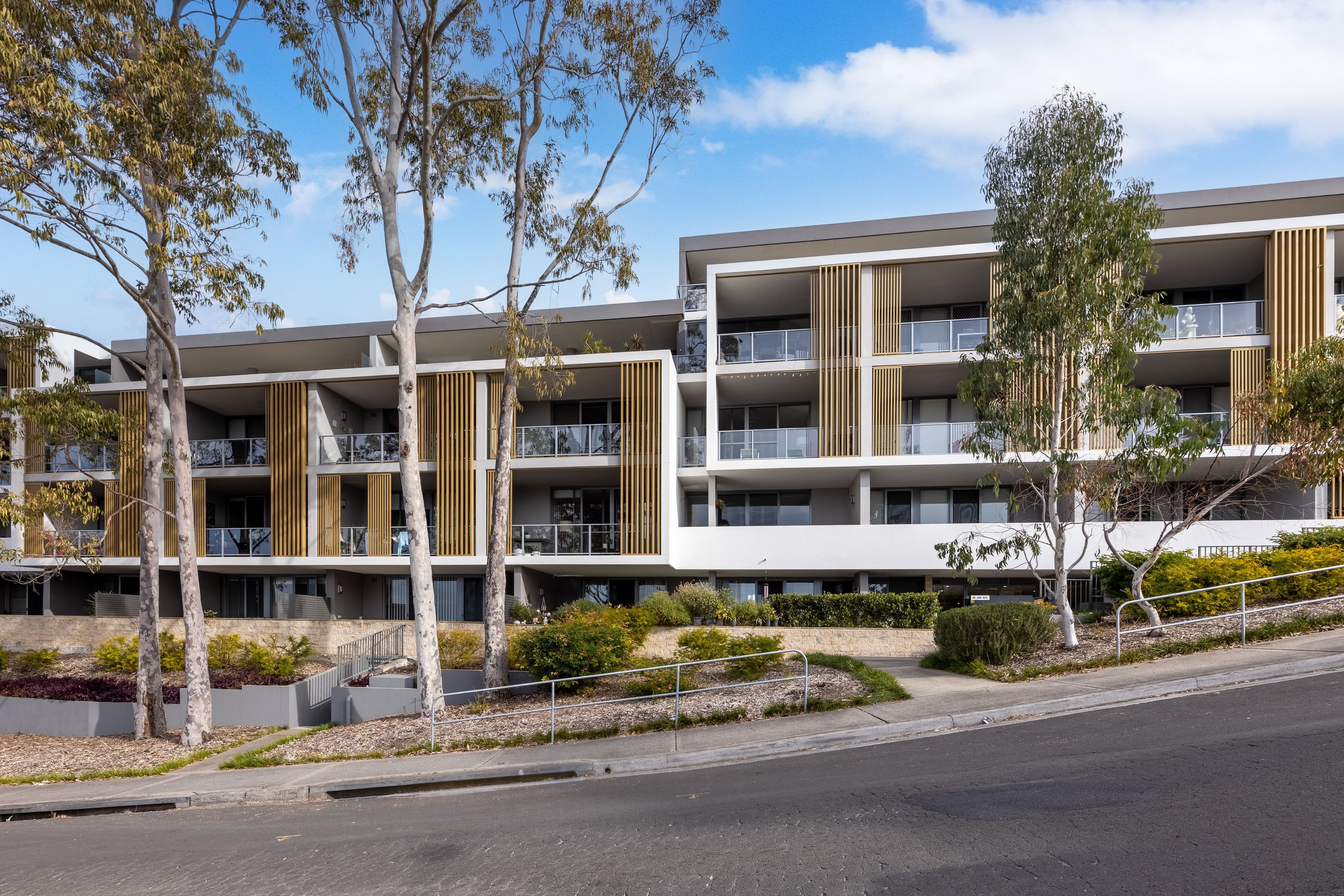 8/65 Hobart Place, Illawong NSW 2234, Illawong - Image 1