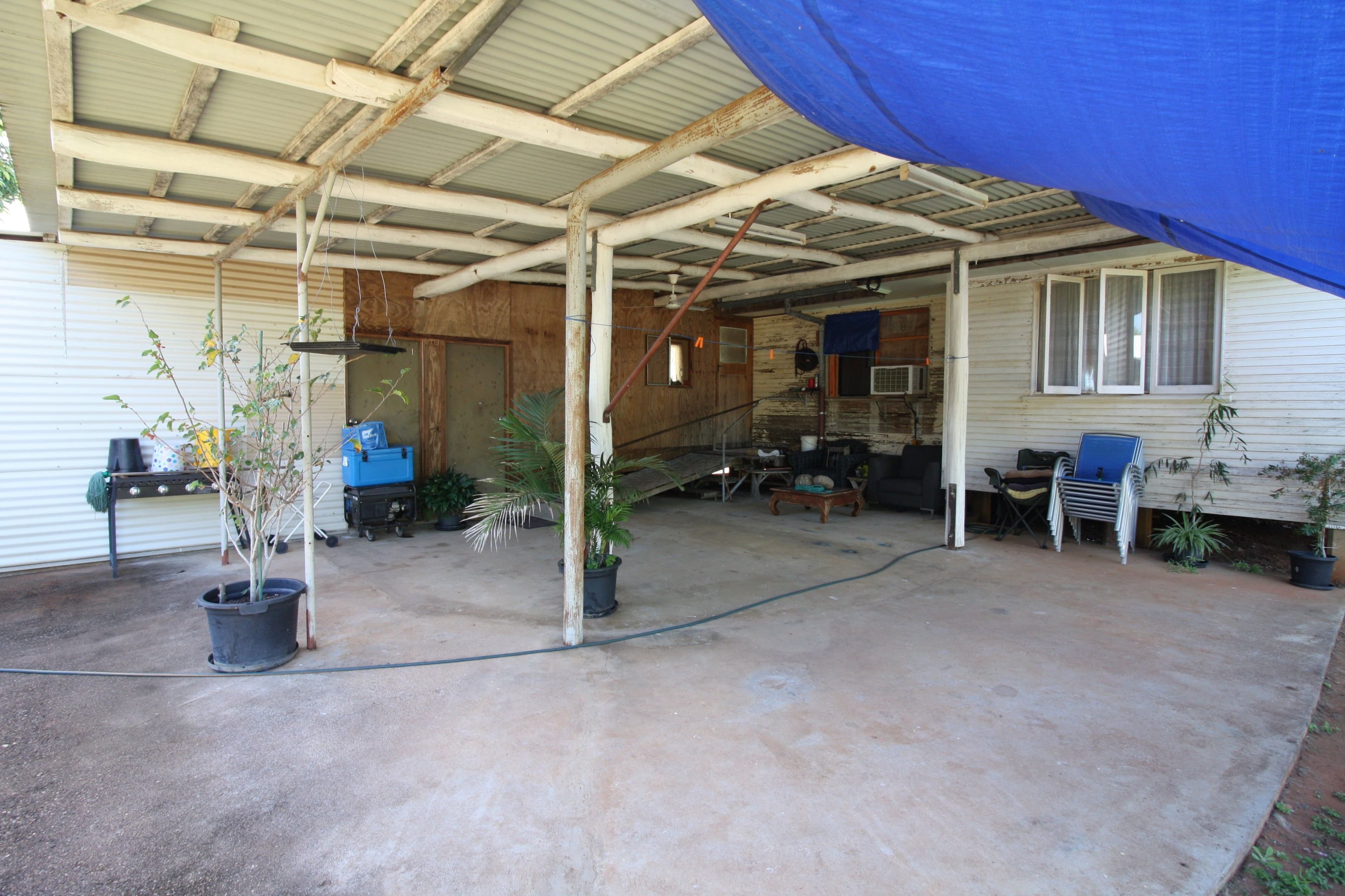 22 Mackay Street, Pentland QLD 4816, Pentland - Thumbnail 3