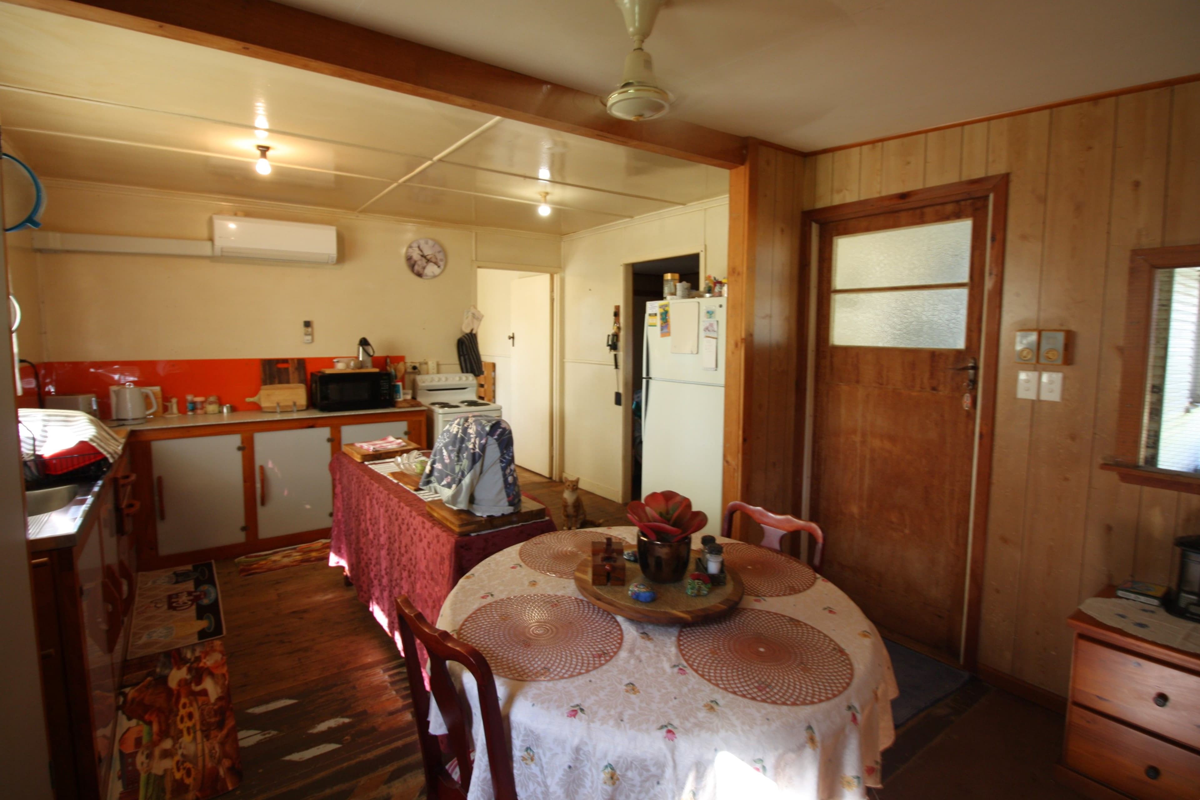 22 Mackay Street, Pentland QLD 4816, Pentland - Thumbnail 5