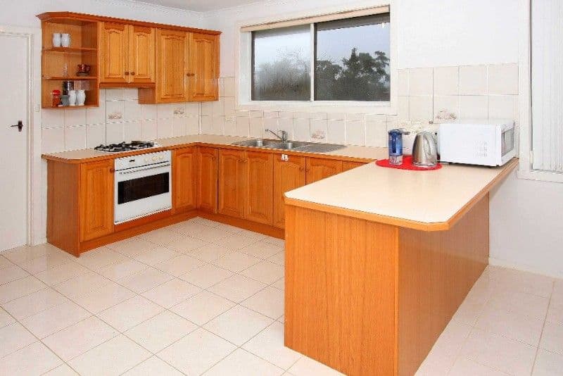 29 Janet Crescent, BUNDOORA VIC 3083, Bundoora - Thumbnail 2