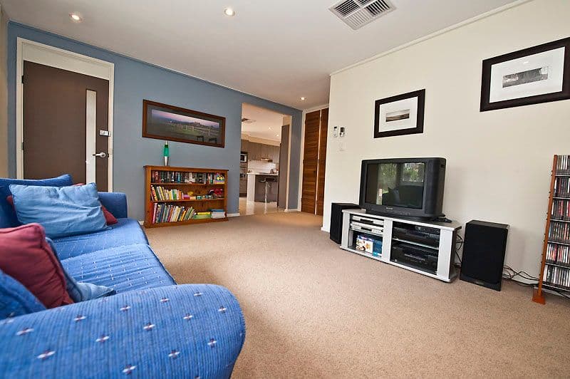 15 Shenton Crescent, STIRLING ACT 2611, Stirling - Thumbnail 3