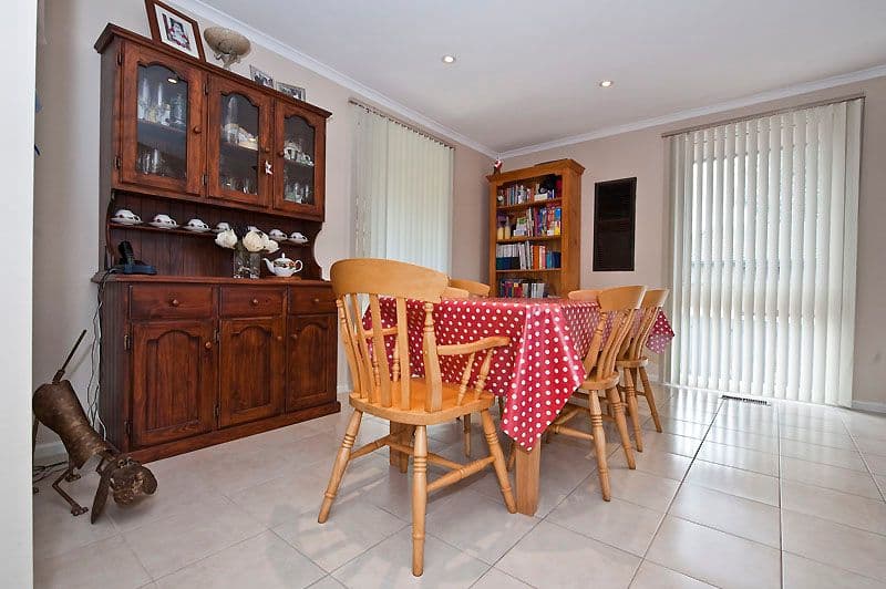 15 Shenton Crescent, STIRLING ACT 2611, Stirling - Thumbnail 5