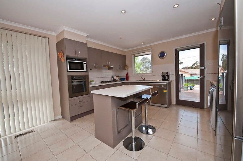15 Shenton Crescent, STIRLING ACT 2611, Stirling - Thumbnail 8