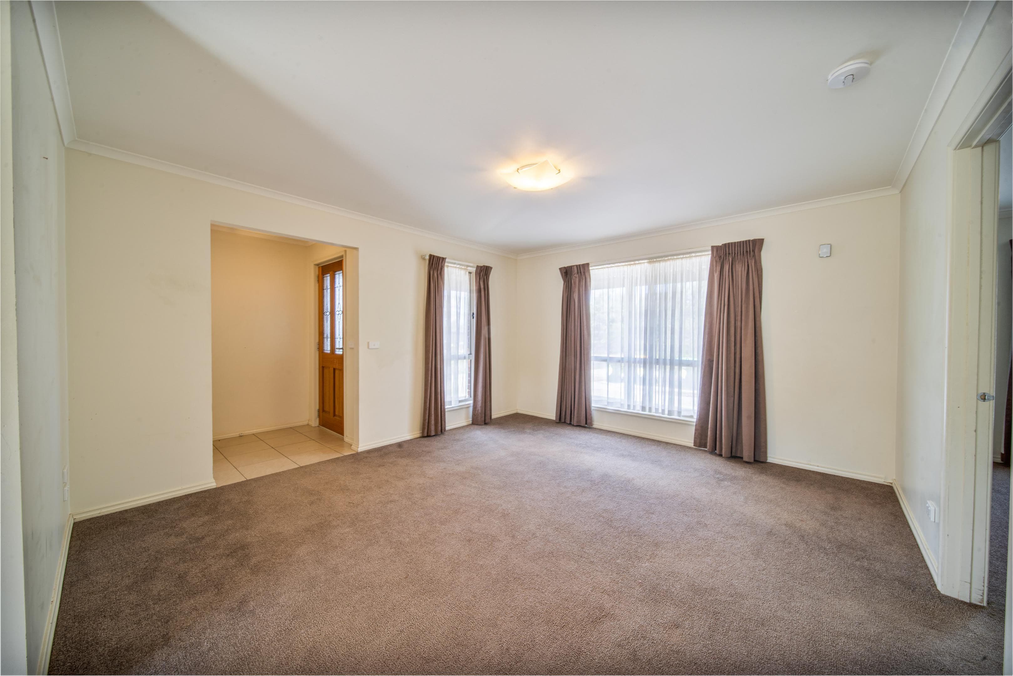 52 Sparrowhawk Road, Long Gully VIC 3550, Long Gully - Thumbnail 3