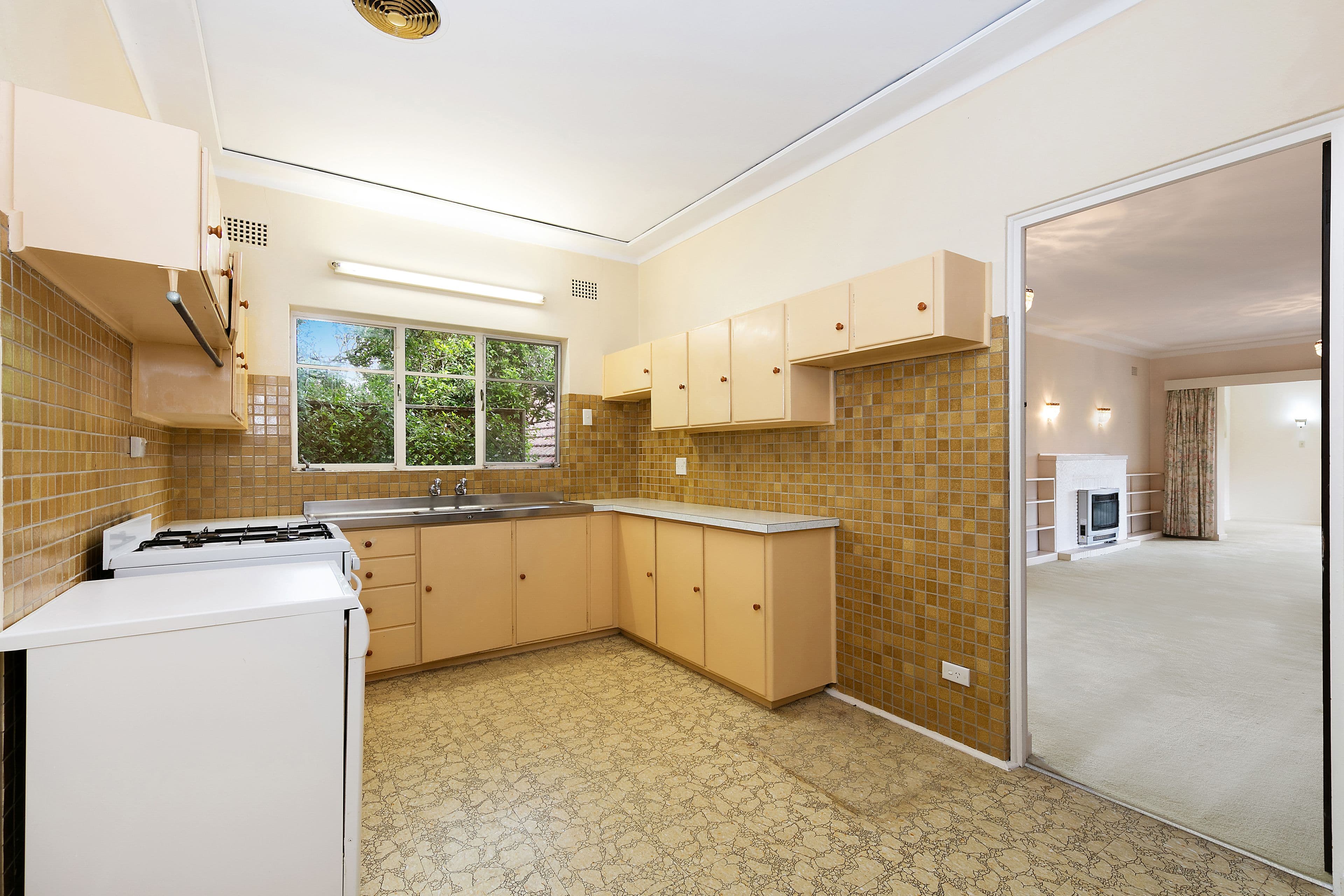 24 Evelyn Avenue, Turramurra - Thumbnail 2