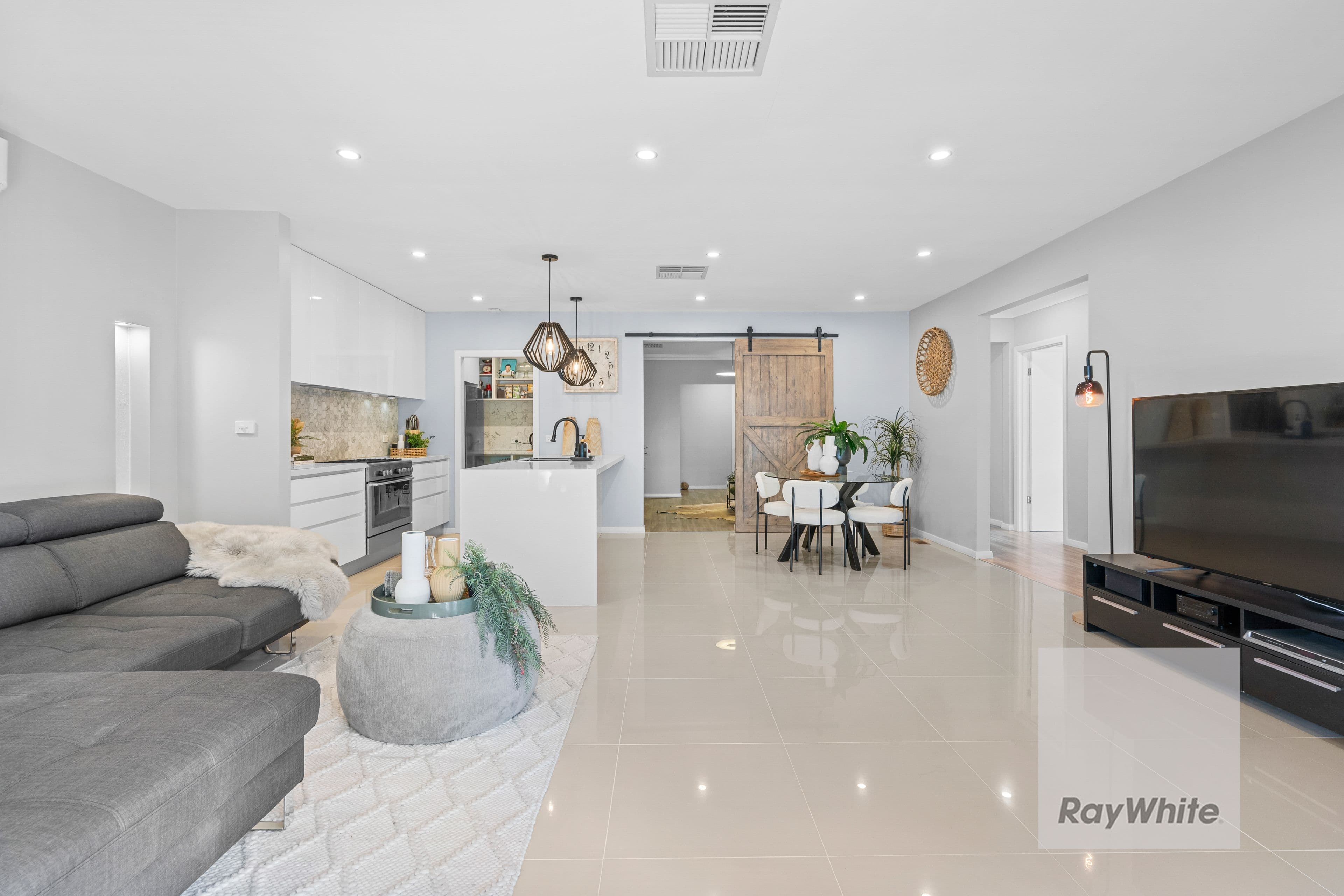 7 Lucy Court, Bundoora VIC 3083, Bundoora - Thumbnail 2