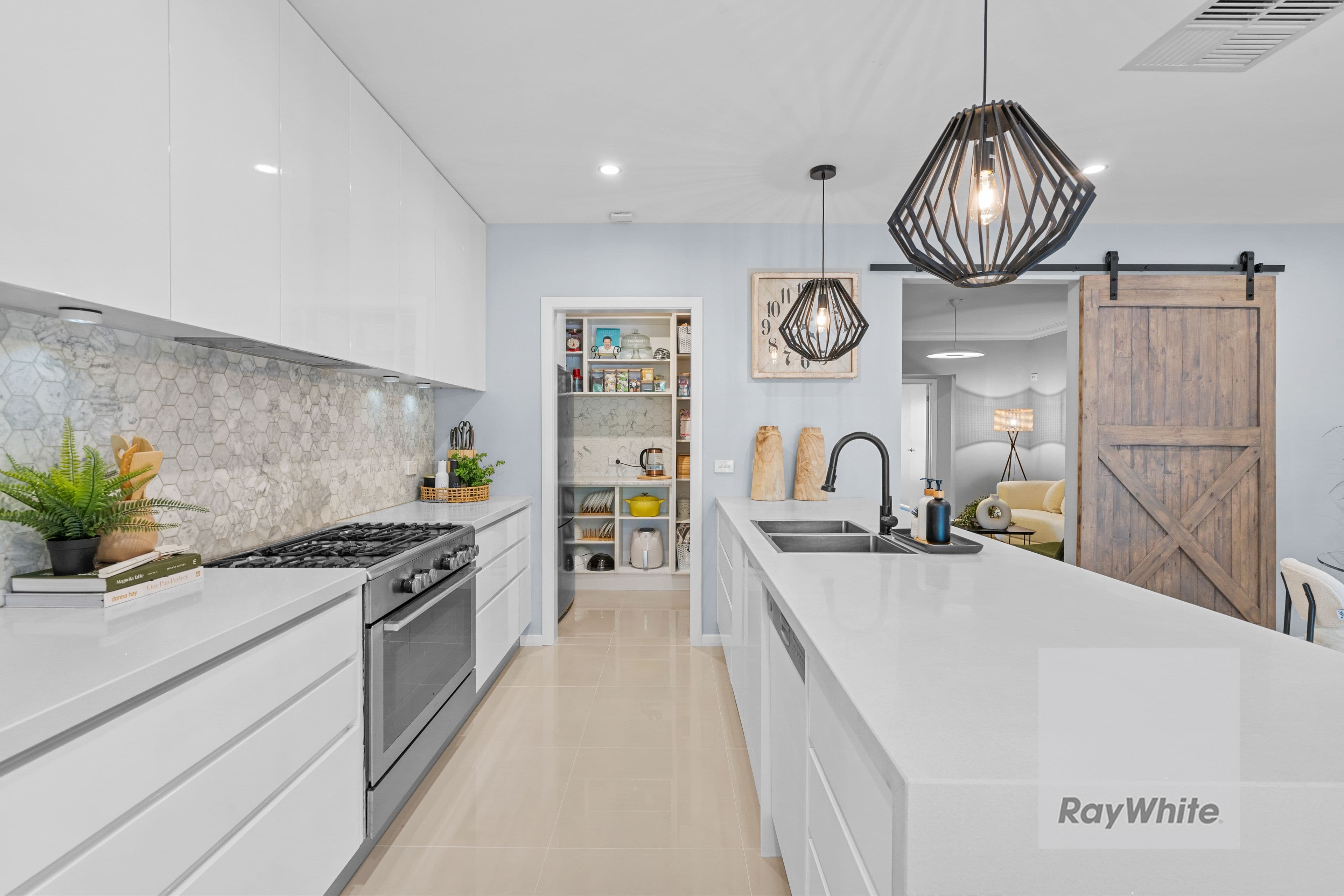 7 Lucy Court, Bundoora VIC 3083, Bundoora - Thumbnail 3