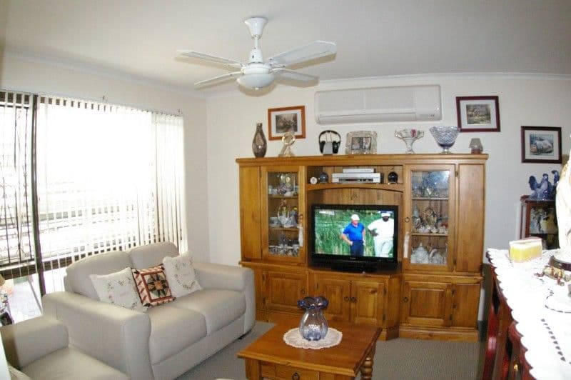 9 Lockyer Parade, DECEPTION BAY QLD 4508, Deception Bay - Thumbnail 3