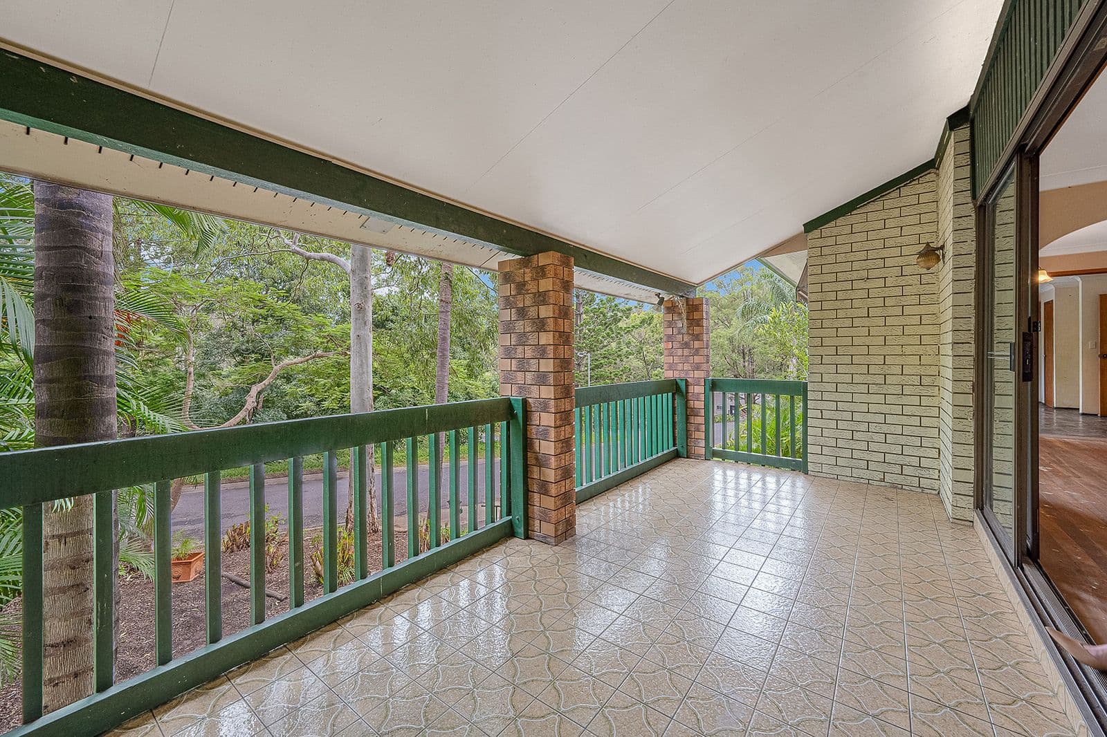 4 Paley Street, Kenmore Hills QLD 4069, Kenmore Hills - Thumbnail 4