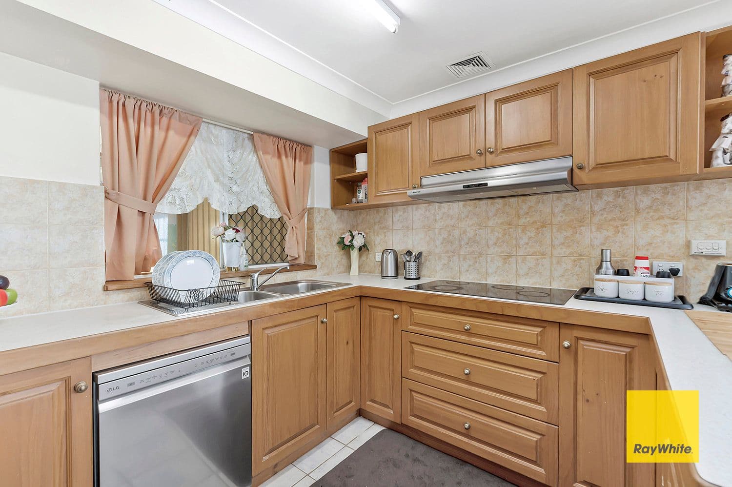 30 Gunnamatta Place, Kelmscott WA 6111, Kelmscott - Thumbnail 5