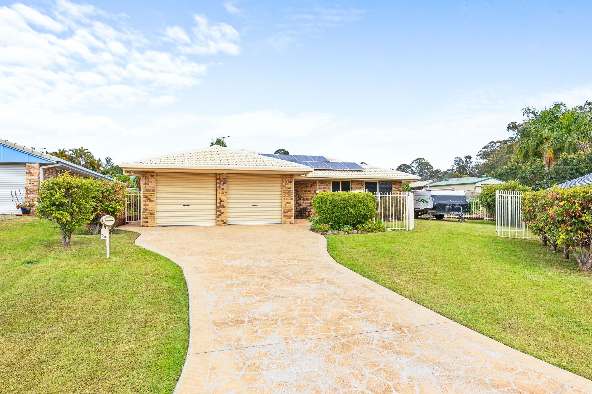 30 Glenside Place, Bridgeman Downs QLD 4035, Bridgeman Downs - Thumbnail 2