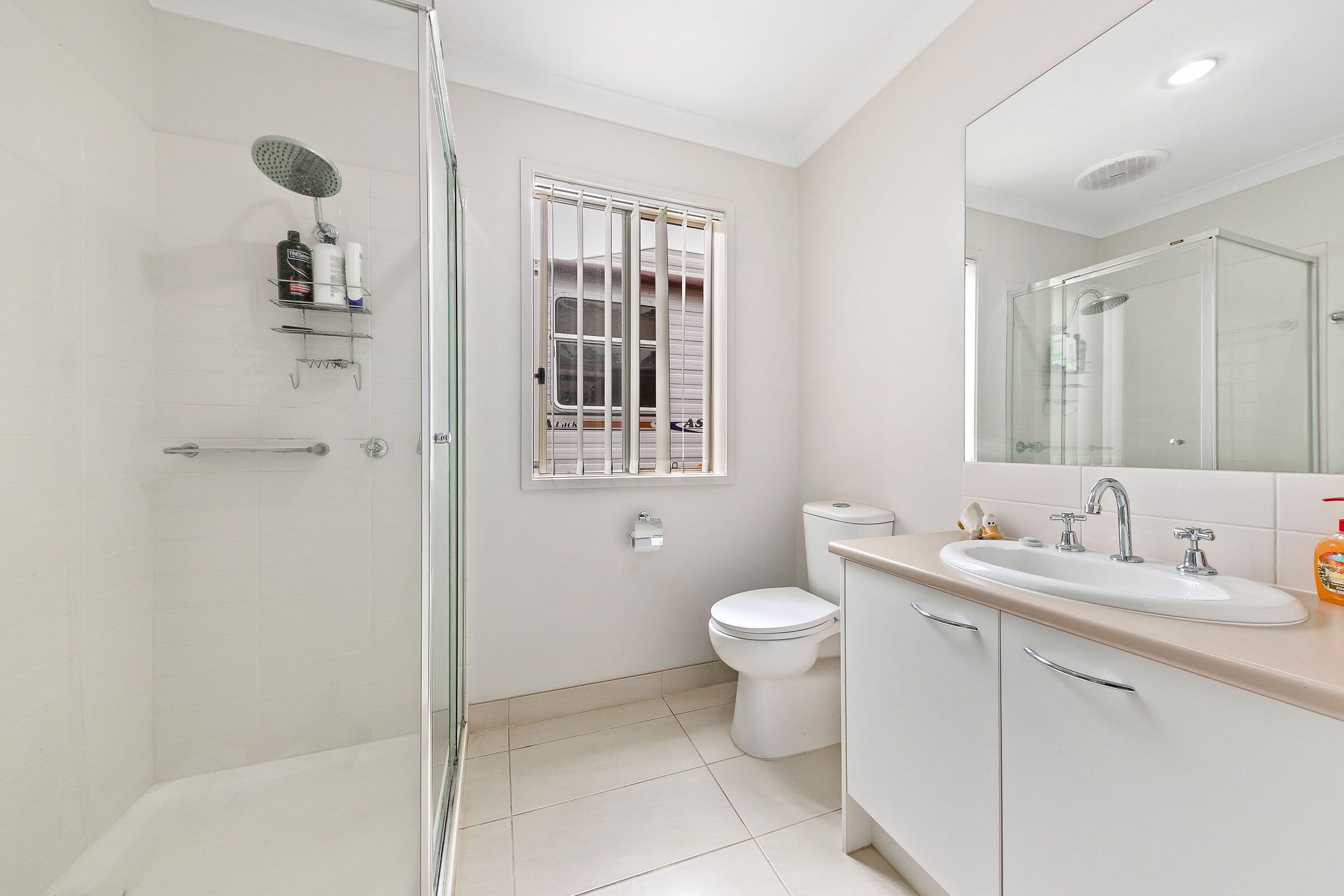 8 Namel Court, Drouin VIC 3818, Drouin - Thumbnail 5