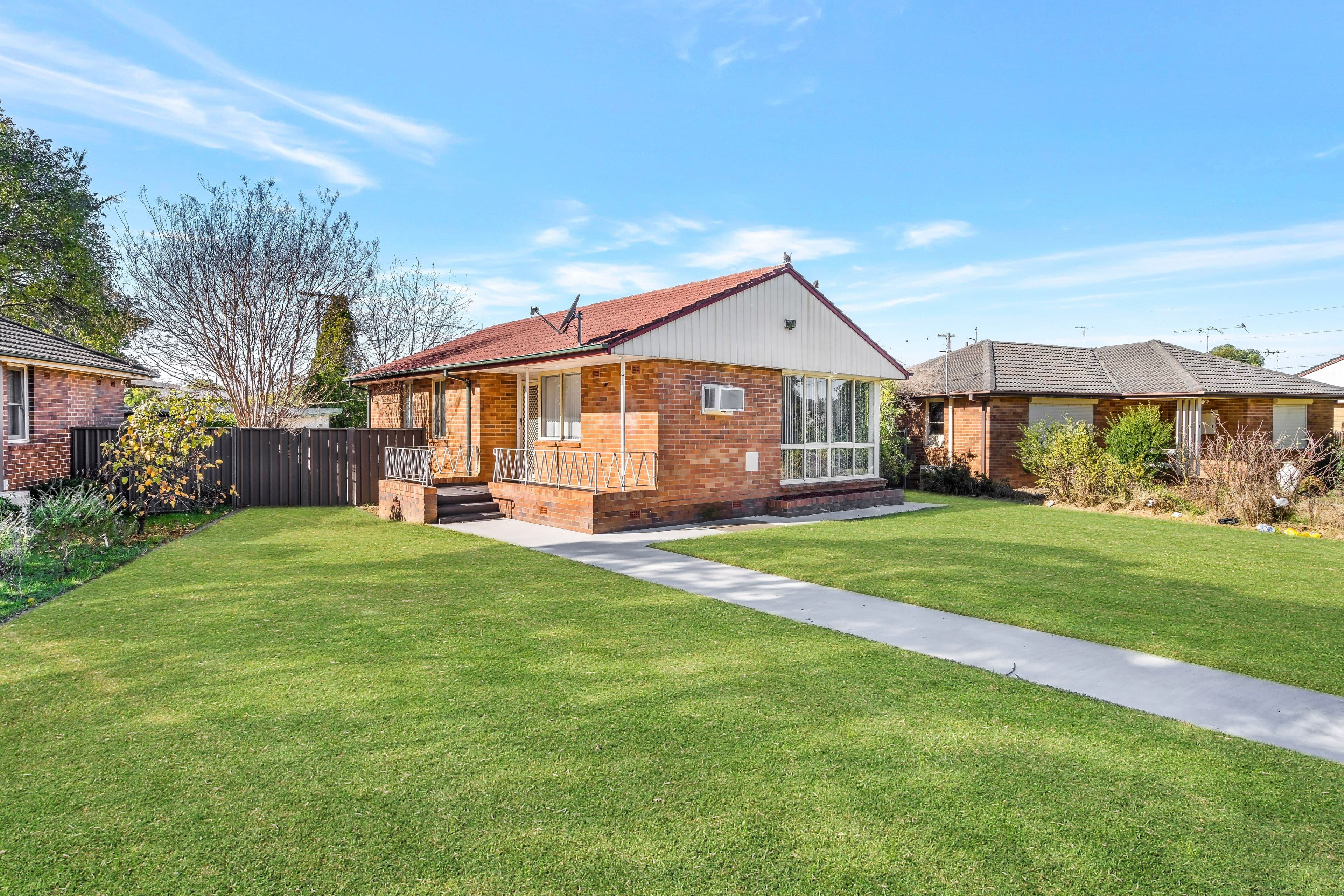 6 WOOLNOUGH Place, Cartwright NSW 2168, Cartwright - Image 1