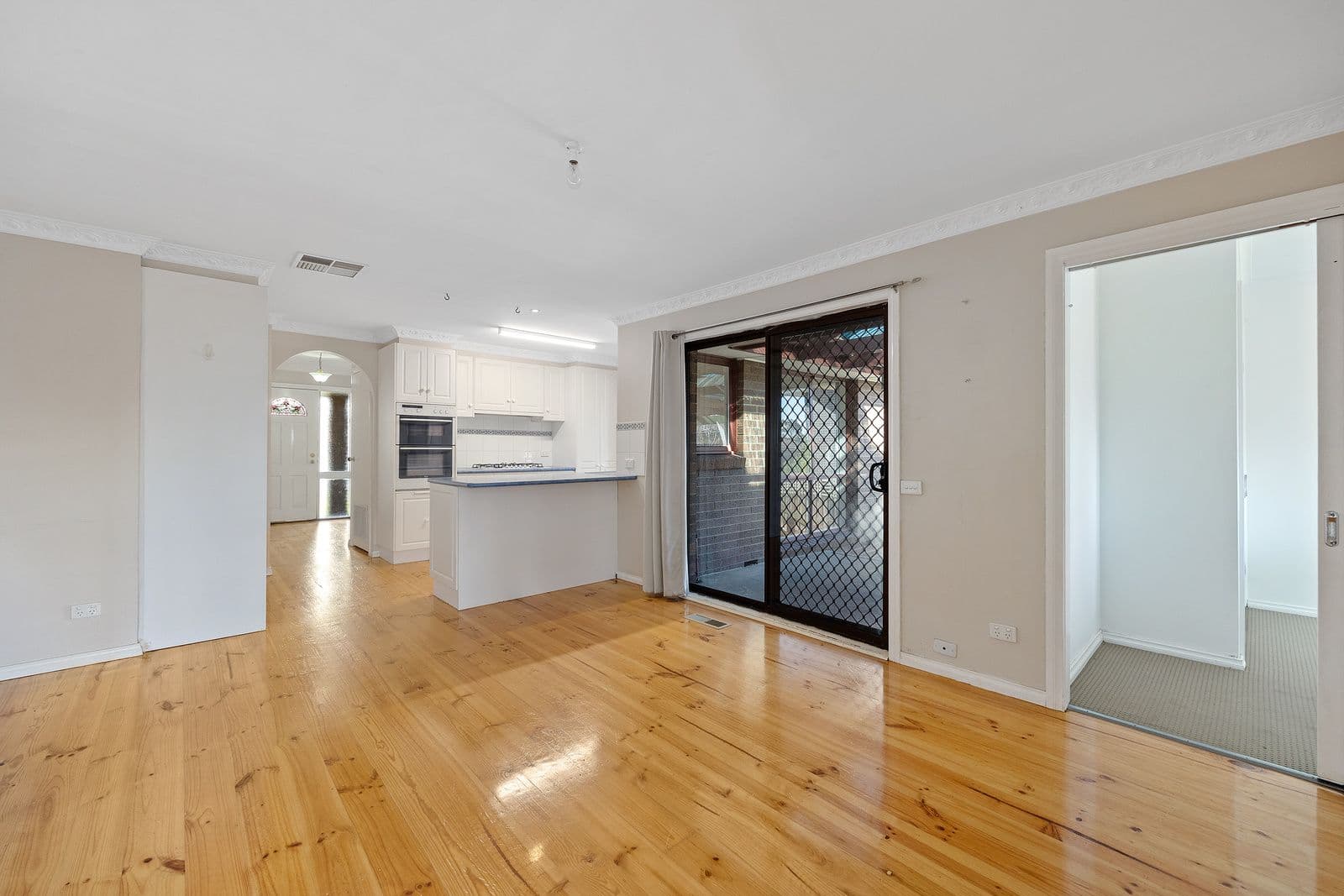 15 El Centro, Chirnside Park VIC 3116, Chirnside Park - Thumbnail 3