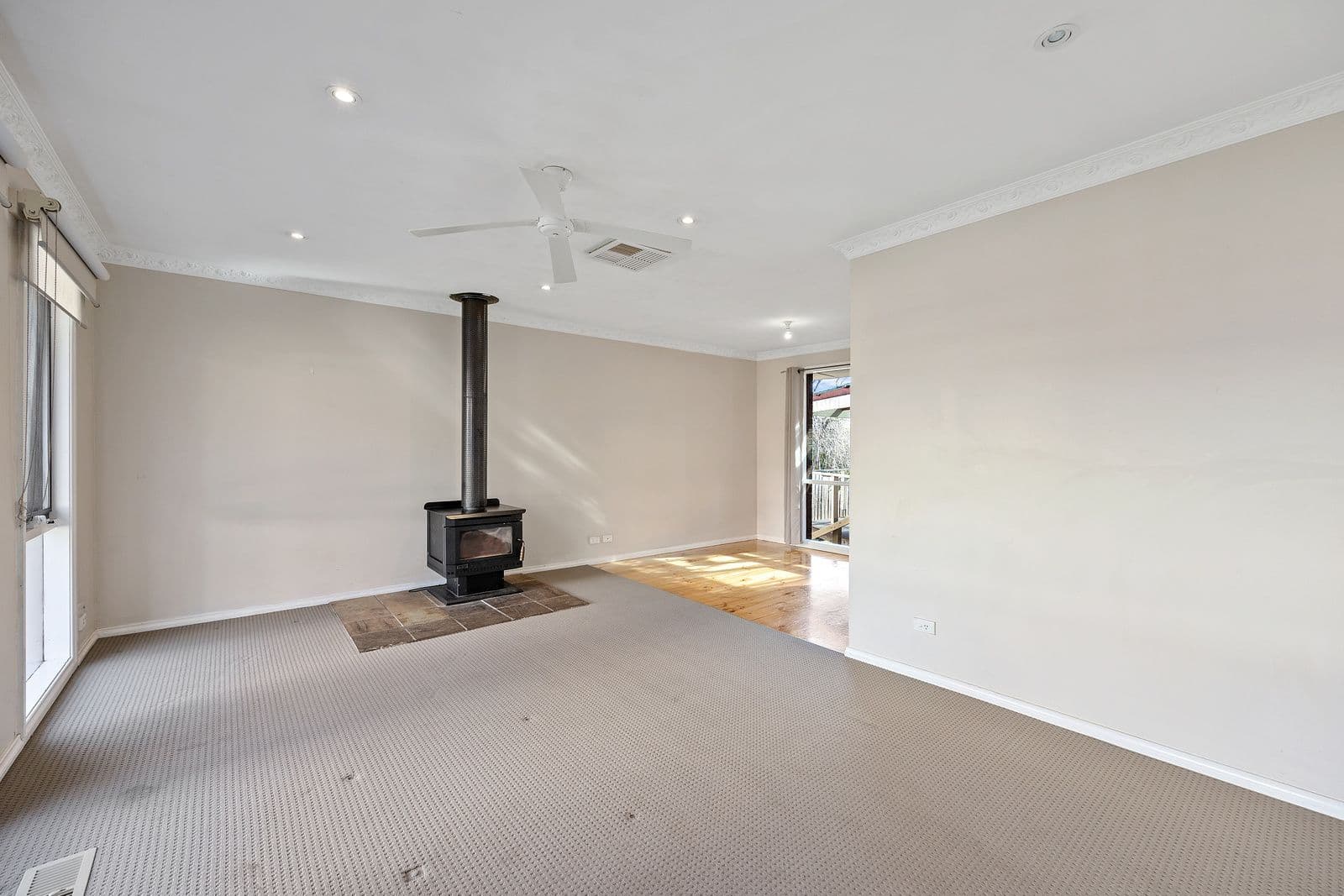 15 El Centro, Chirnside Park VIC 3116, Chirnside Park - Thumbnail 5