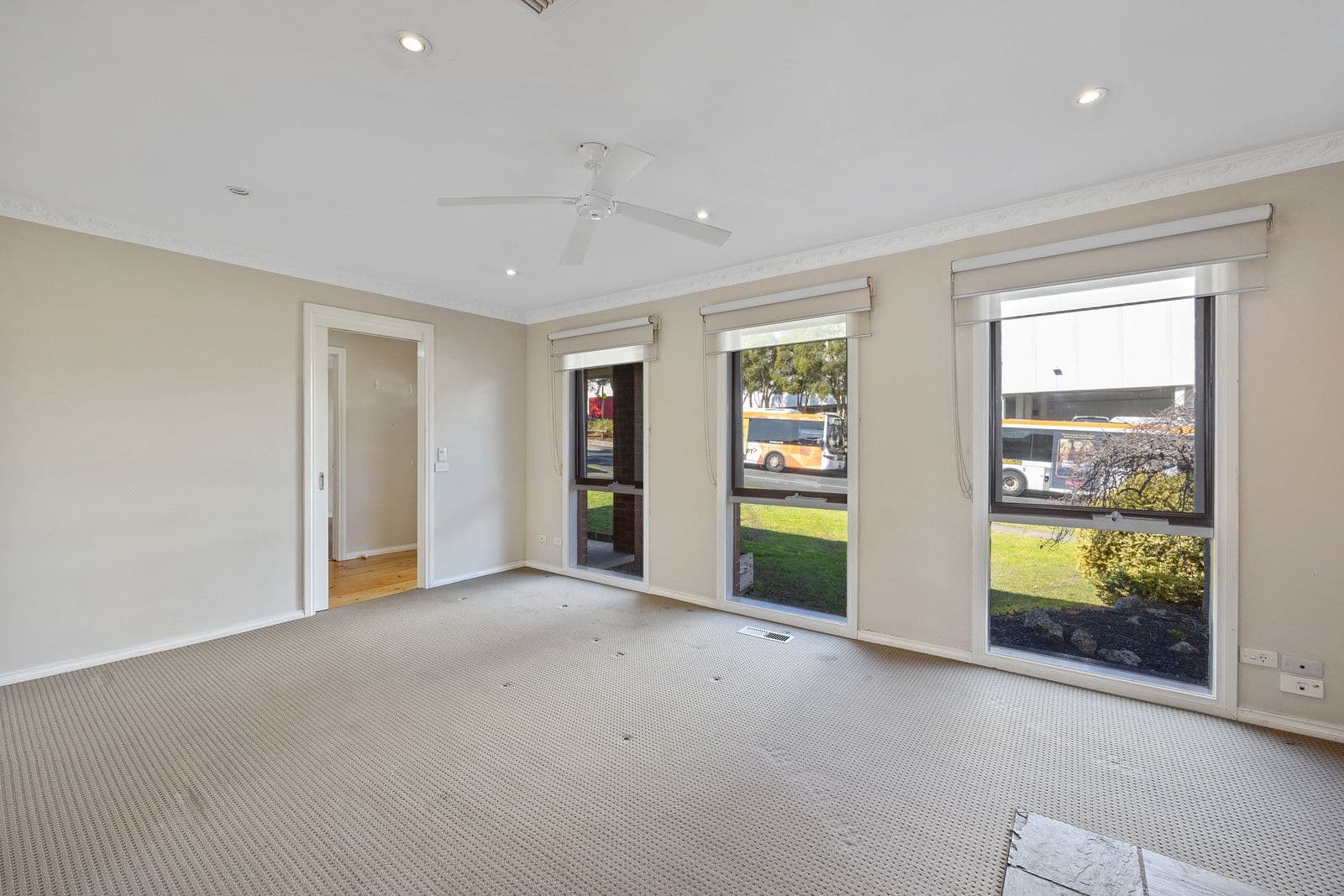 15 El Centro, Chirnside Park VIC 3116, Chirnside Park - Thumbnail 6