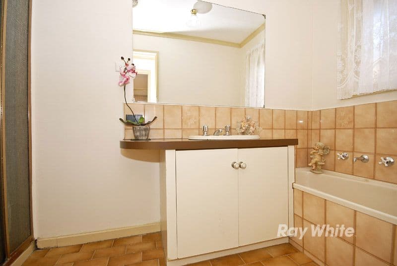 11 Armiston Grove, WANTIRNA SOUTH VIC 3152, Wantirna South - Thumbnail 5