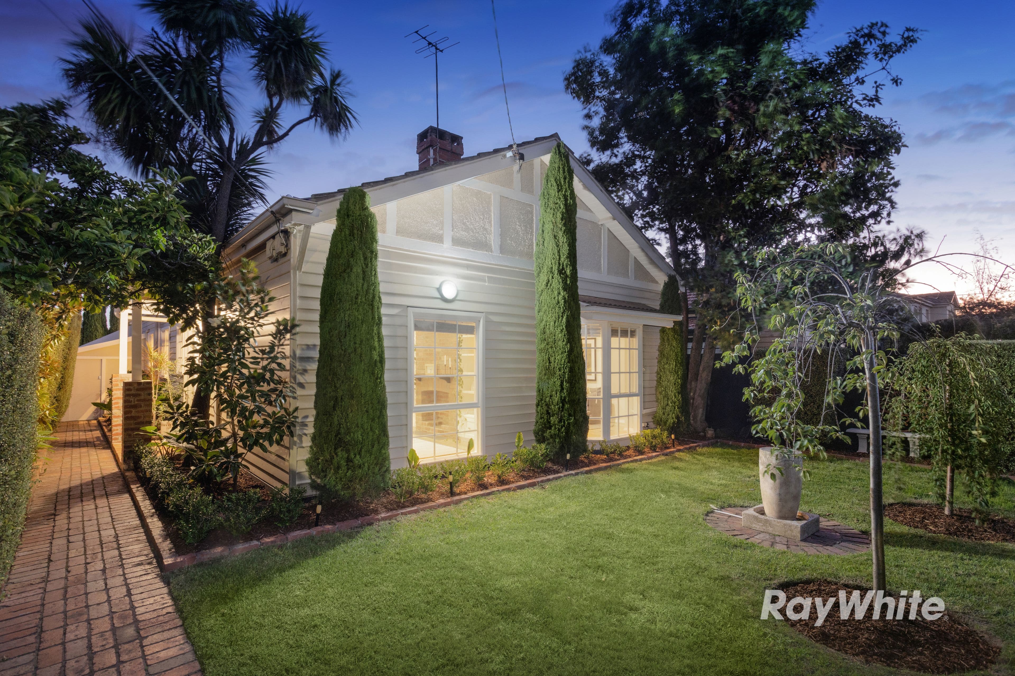 7 Phillips Avenue, Carnegie VIC 3163, Carnegie - Image 1
