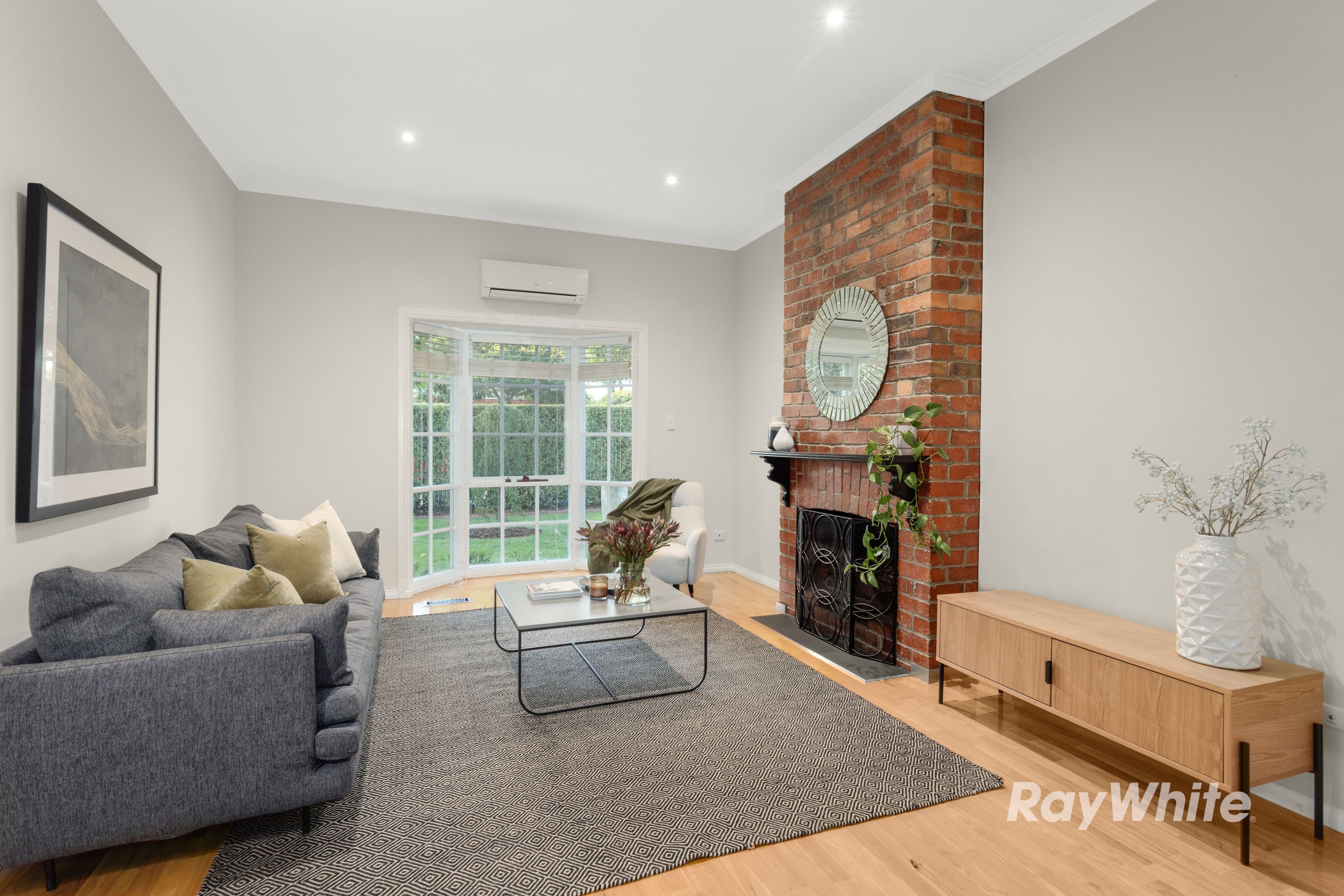 7 Phillips Avenue, Carnegie VIC 3163, Carnegie - Thumbnail 2