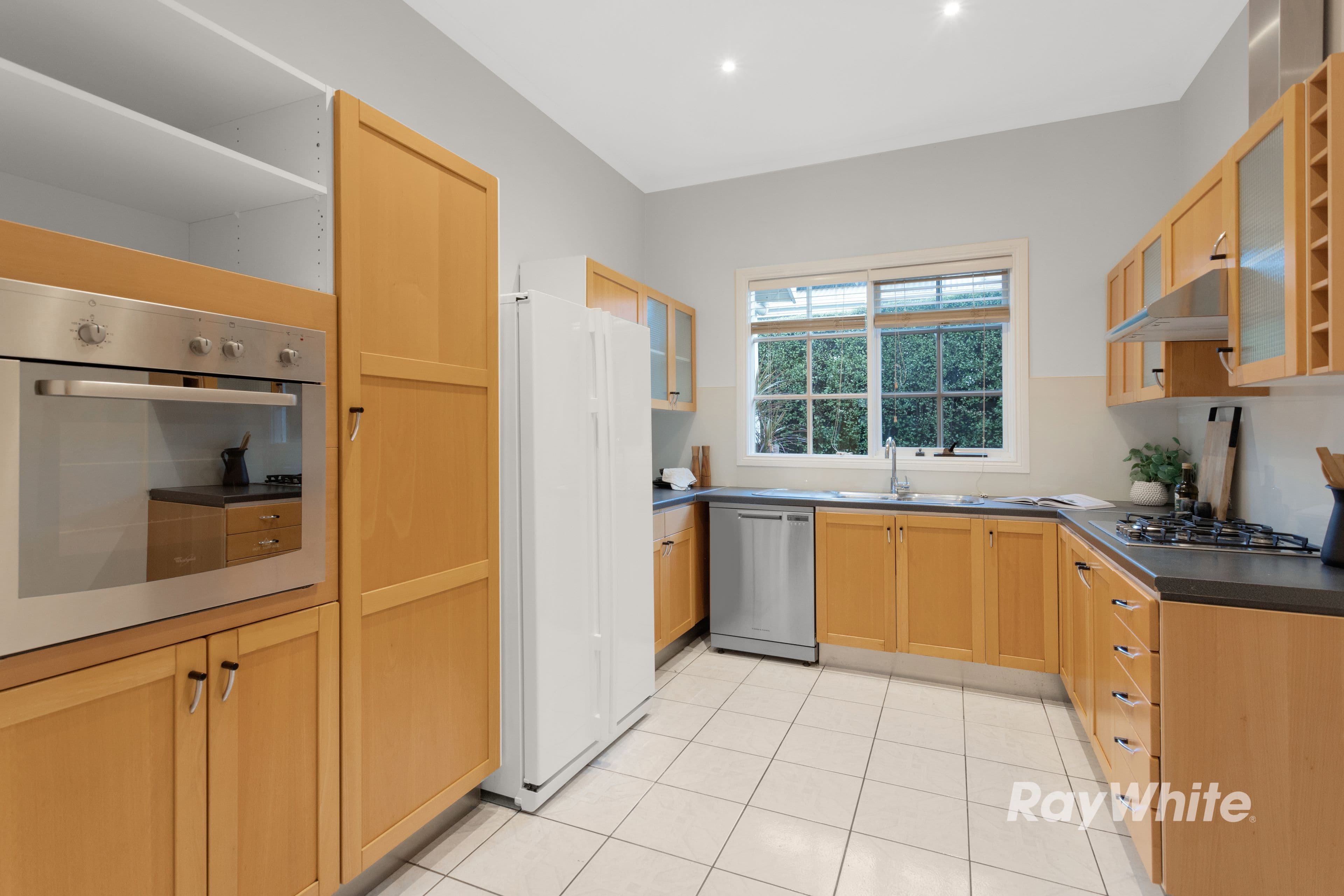 7 Phillips Avenue, Carnegie VIC 3163, Carnegie - Thumbnail 5