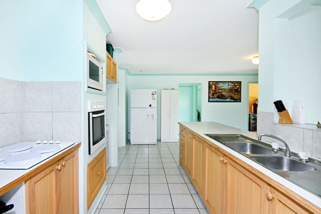 5 Soma Court, MUDGEERABA QLD 4213, Mudgeeraba - Thumbnail 2