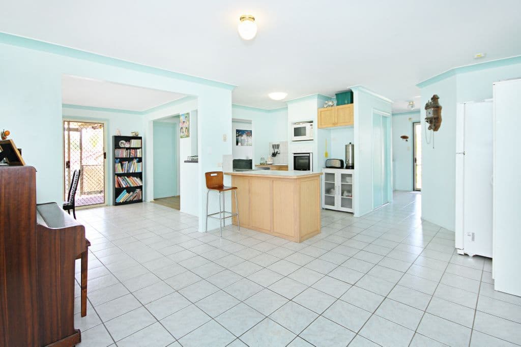 5 Soma Court, MUDGEERABA QLD 4213, Mudgeeraba - Thumbnail 8