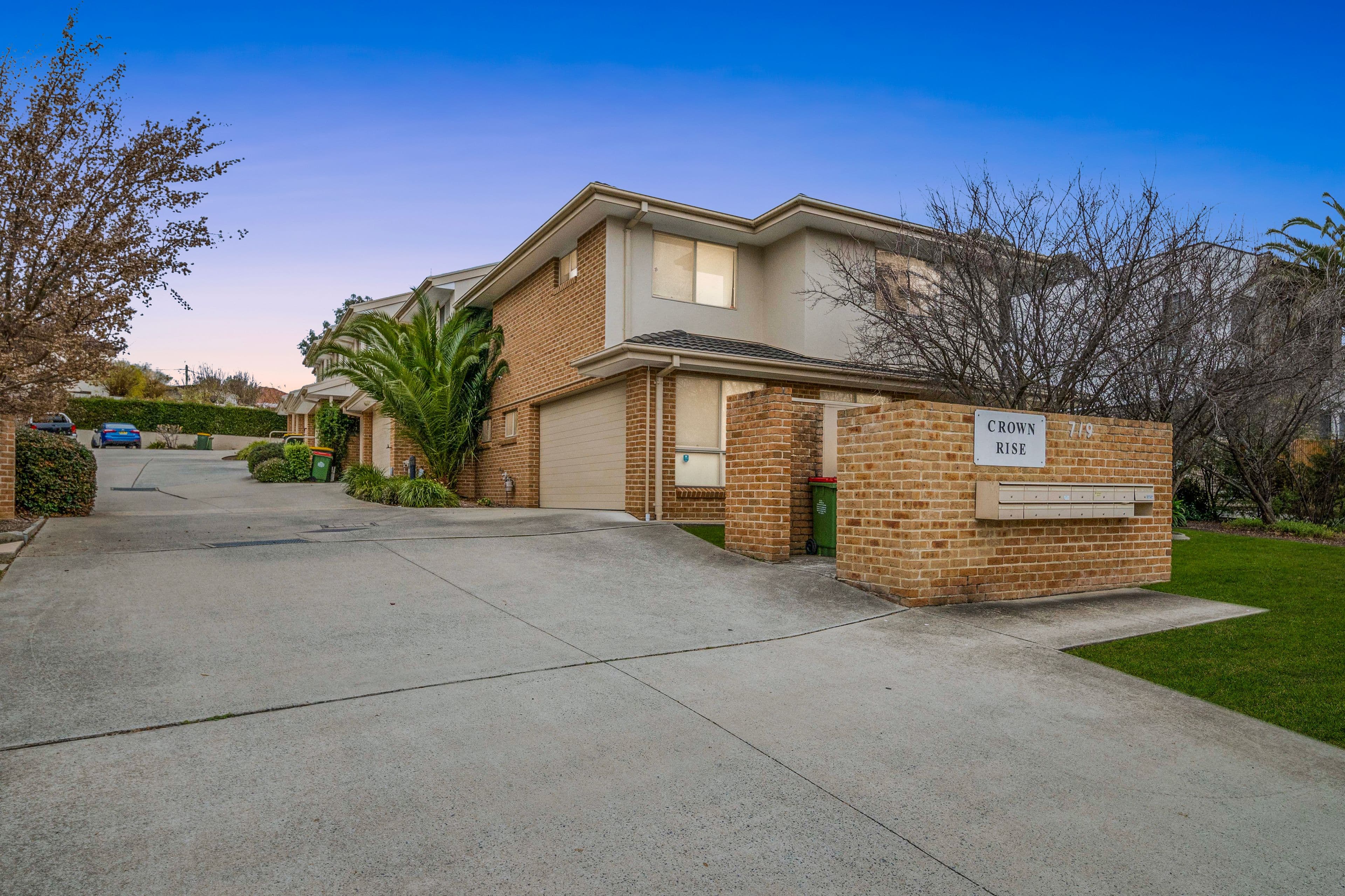 8/7-9 Blackall Avenue, Crestwood NSW 2620, Crestwood - Image 1