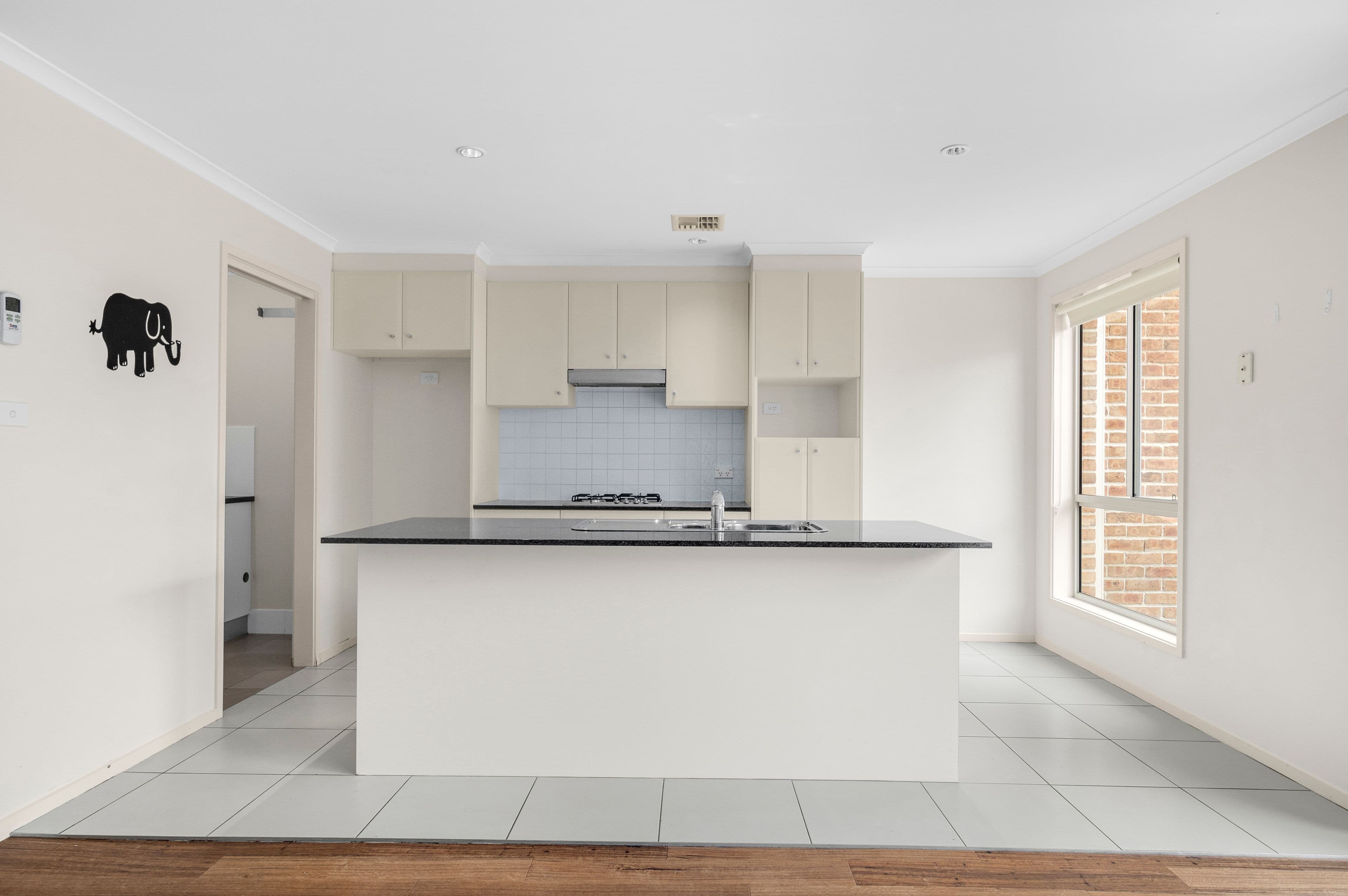 8/7-9 Blackall Avenue, Crestwood NSW 2620, Crestwood - Thumbnail 8