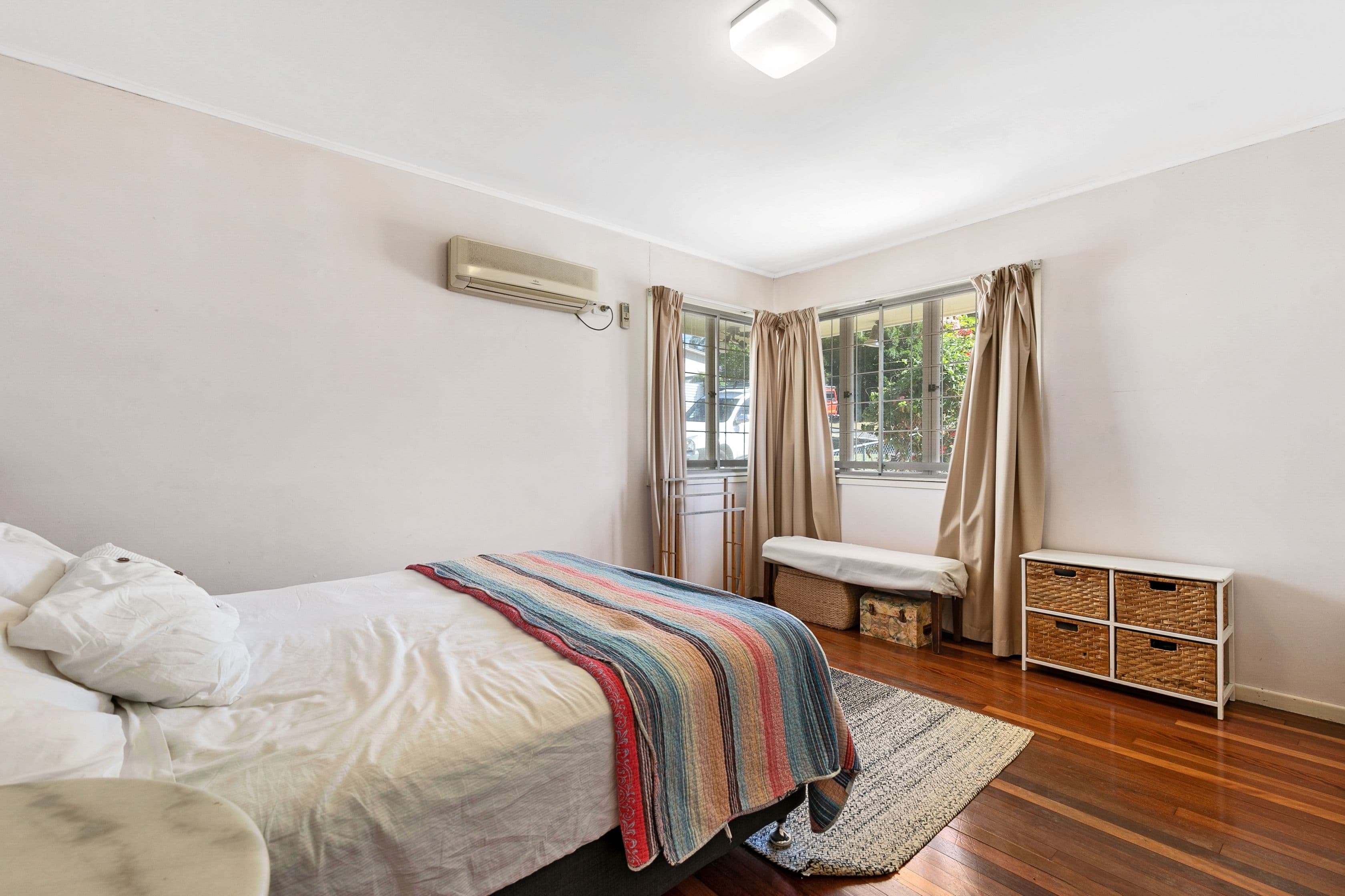 80 Brodie Street, Holland Park West QLD 4121, Holland Park West - Thumbnail 4