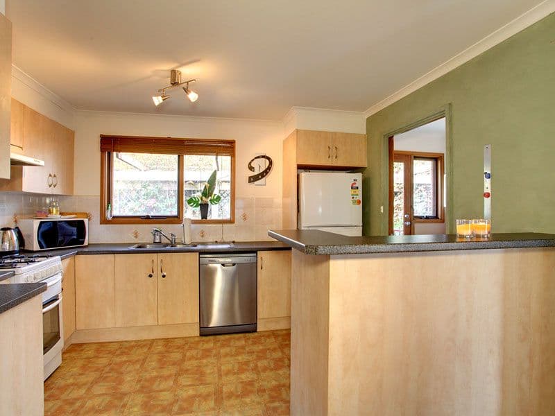 16 Hartley Street, NOARLUNGA DOWNS SA 5168, Noarlunga Downs - Thumbnail 3
