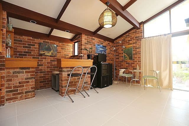48 Lincoln Road, GEORGES HALL NSW 2198, Georges Hall - Thumbnail 4