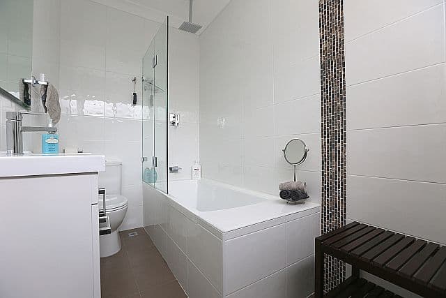 48 Lincoln Road, GEORGES HALL NSW 2198, Georges Hall - Thumbnail 7